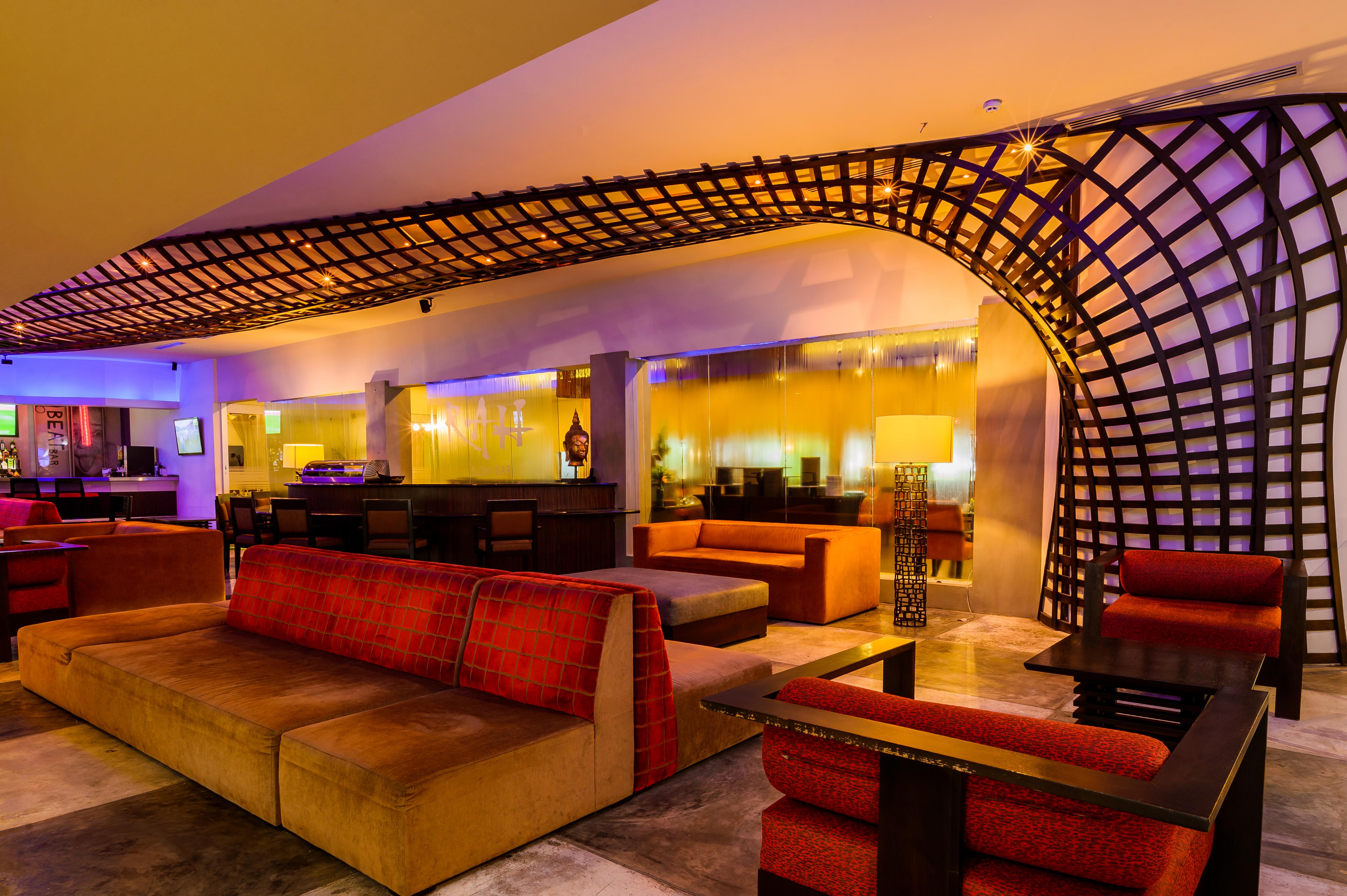 Riande Aeropuerto Hotel Casino Токумен Экстерьер фото